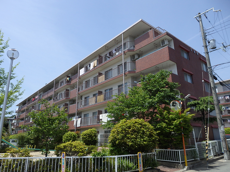 メゾン箕面青松園前